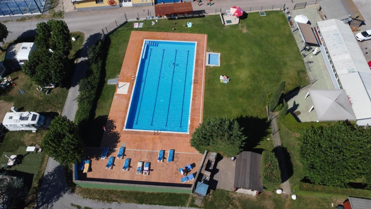 Montferrer Camping Gran Sol מראה חיצוני תמונה