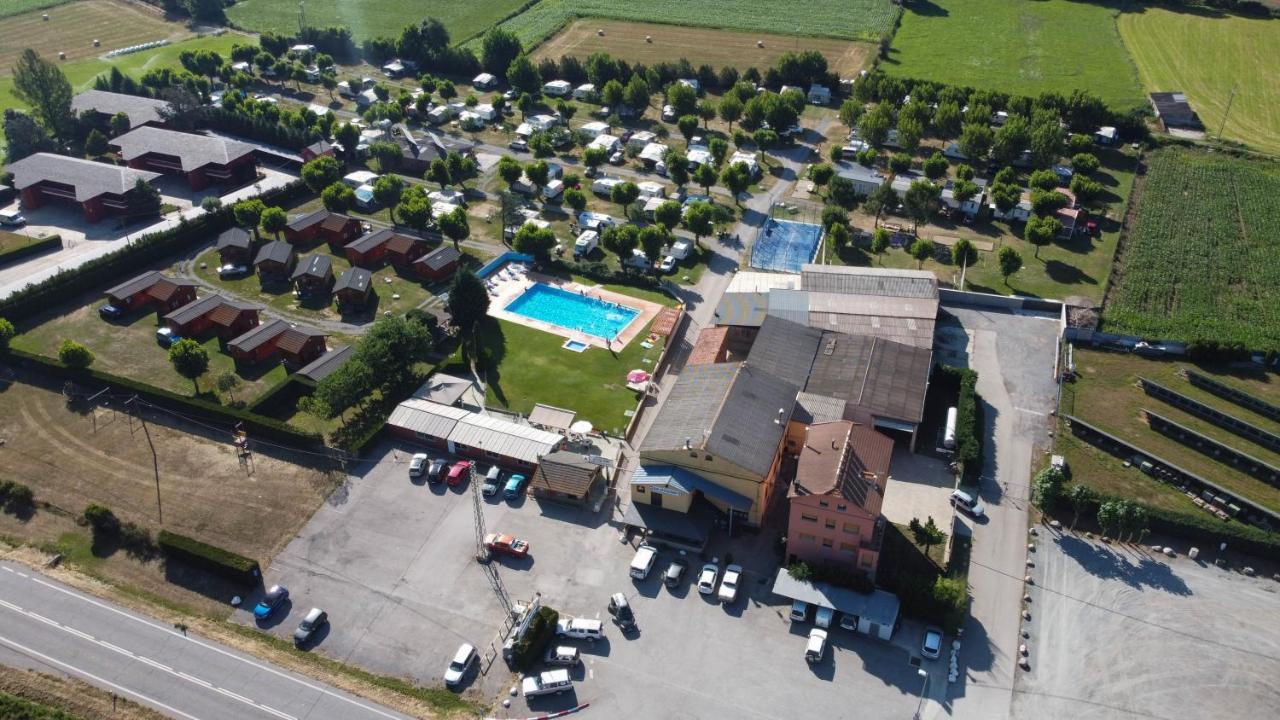 Montferrer Camping Gran Sol מראה חיצוני תמונה
